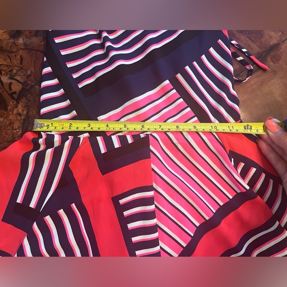 NWT Express red and blue romper. Size 8 - Picture 10 of 10